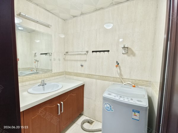 【多图】美华大厦,第一大街租房,美华大厦 2室1厅1卫 电梯房 精装修