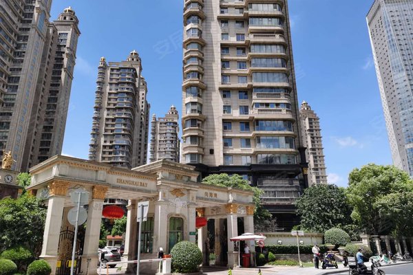 上海二手房 尚海湾豪庭(一期) > 刘泳佳解读尚海湾豪庭(一期)小区设施