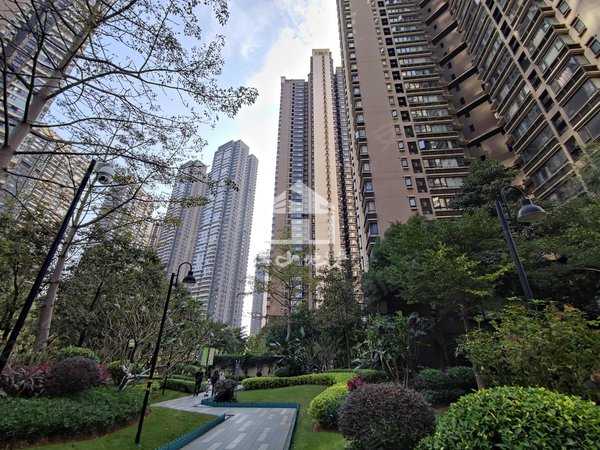 南宁青秀凤岭北万科城(南区)万科城南区,精装配齐,价格可谈,近东站