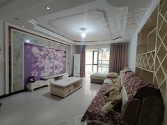 鄢陵鄢陵城区城区中心金鼎国际电梯三房室内干净，物品齐全，翠柳路北段年租126万出租房源真实图片