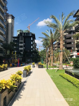 红洋房带露台现房, 彰泰红二手房, 3室2厅2卫, 270万元 - 南宁58安居