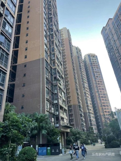 随时可看翠岭华庭精装4居 总价税费低交通便利