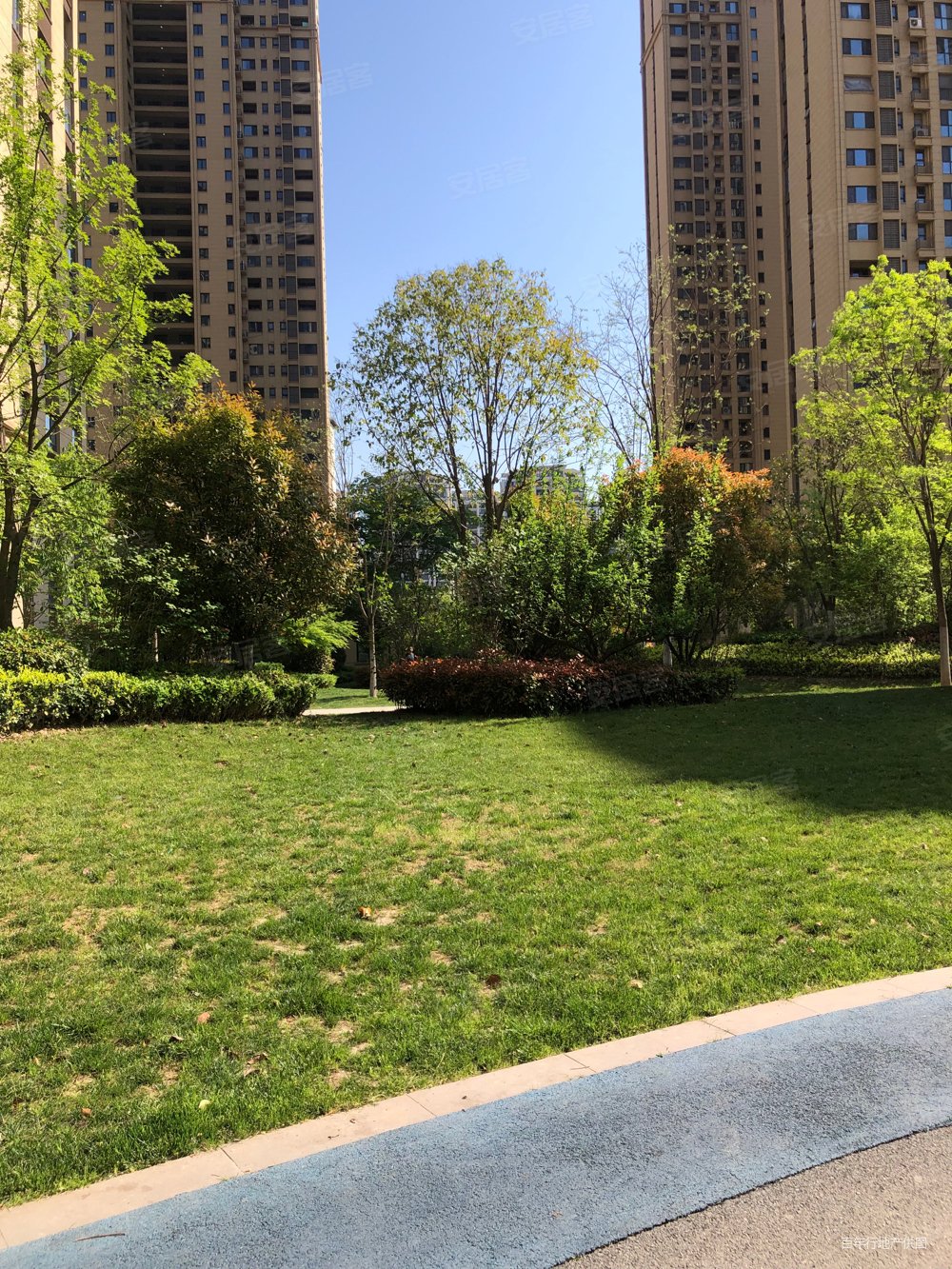 西安二手房>国际港务区二手房>港务大道二手房>绿地璀璨天城>1000