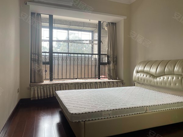 广州天河天河公园华景锦苑华景锦苑 3室2厅2卫 电梯房 配套齐全 安静