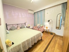 重庆江北观音桥观音桥步行街 自己家的房子 找个爱干净的租客 随时看房直接住出租房源真实图片