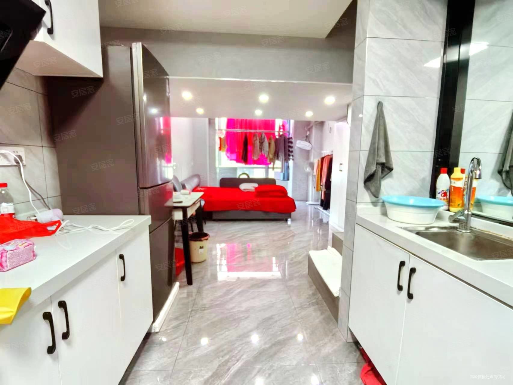 急售!市中心精装朝南现房公寓单价7900拎包入住民用水电