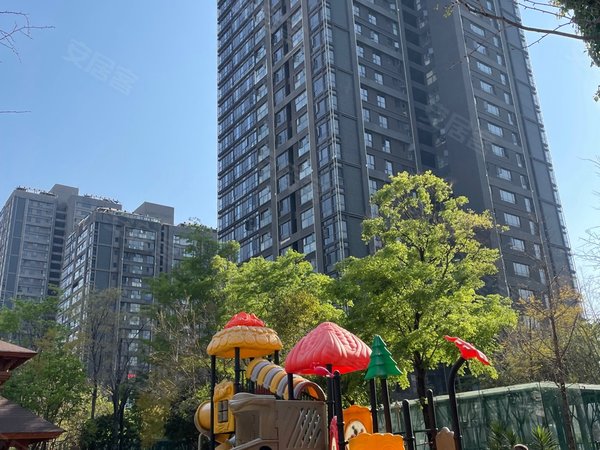 【多图】银海尚御,国贸中心租房,国贸中心旁 3房2厅 精装修 拎包入住