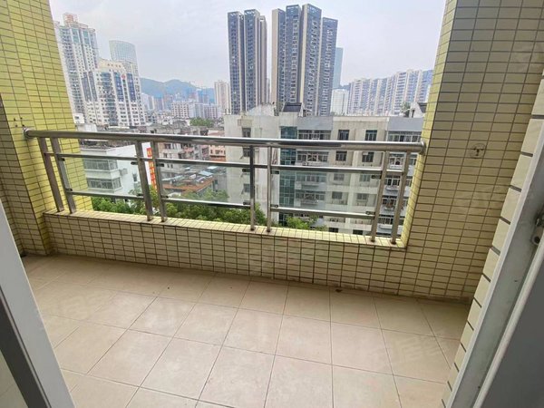 【多图】瀚海翠庭,沙头角租房,(可讲价)中英街旁电梯两房,有家私,已经