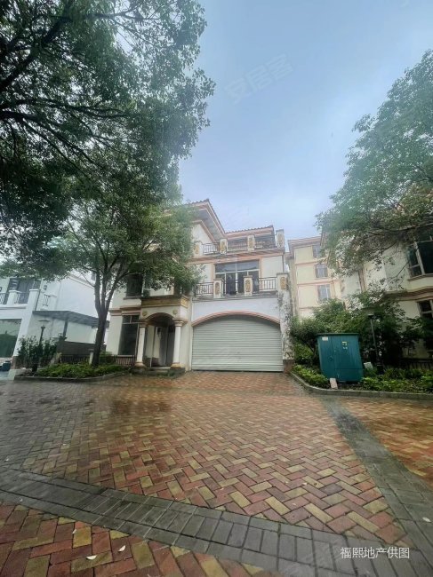 东莞临深独栋别墅  地上4层 高使用率  森林氧吧 环境优美