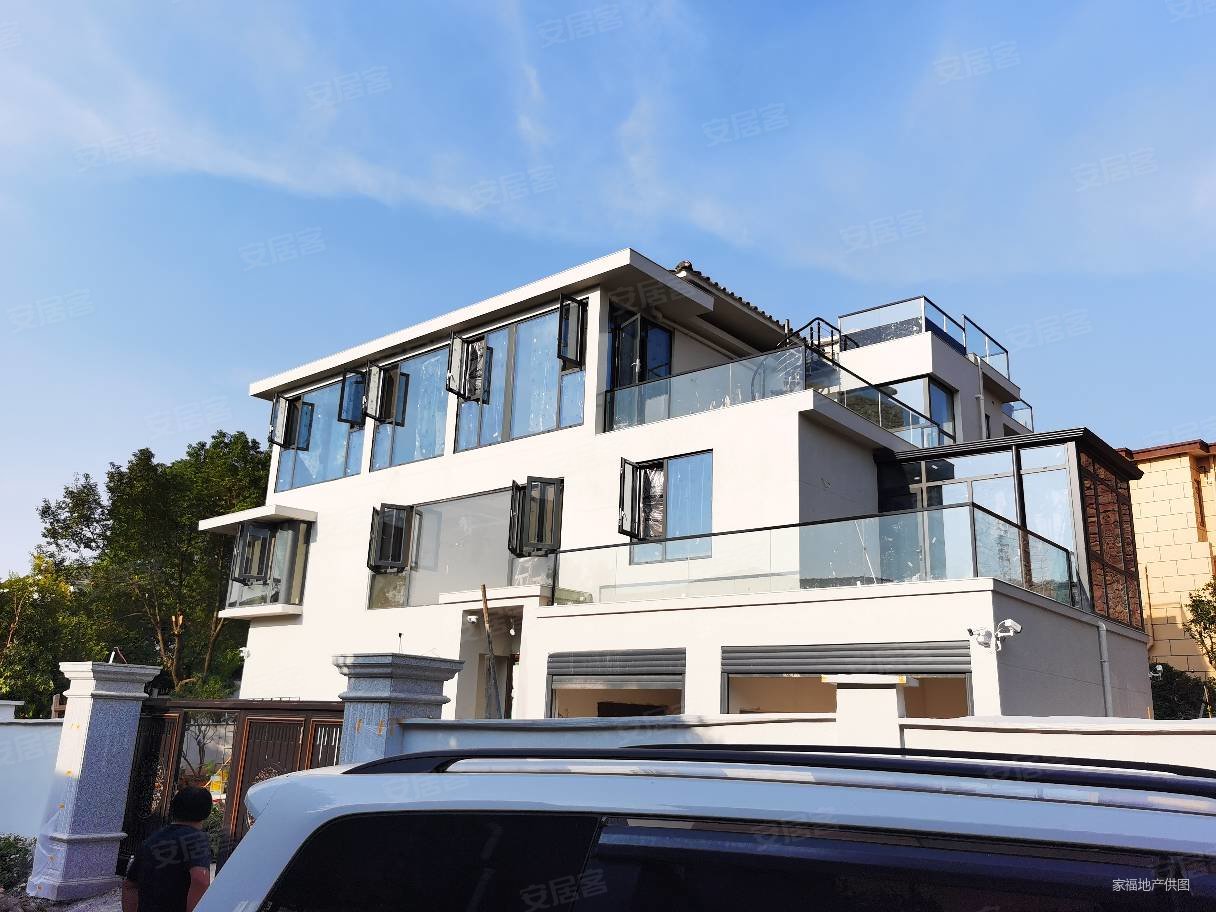 高性价比,香格里麓山别墅二手房,600万,6室3厅,4卫,335平米-长沙安居