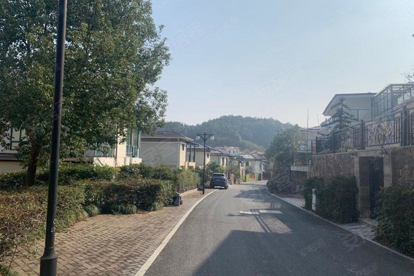 不足,青城山语间怎么样,青城山语间周边房产中介经纪人评价-杭州安居