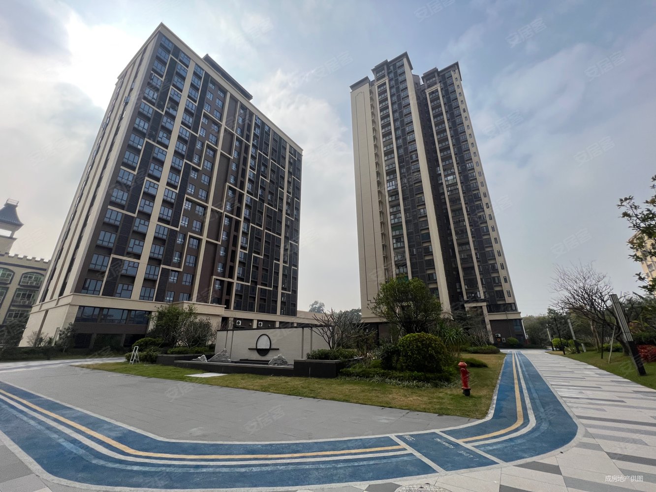 0 送物业管理两年 送双开冰箱,广域西江华府(商住楼)二手房,18万,2室2
