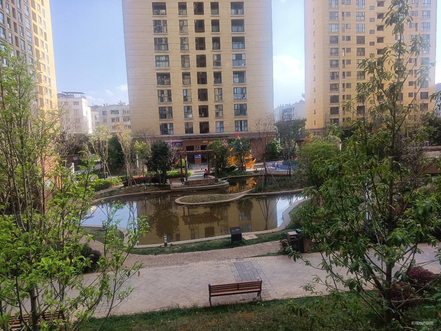 尚源郦城枫桦园