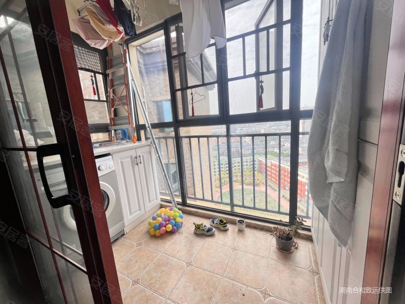 长沙房产网>长沙二手房>雨花二手房>红星二手房>红星嘉和苑(一期)>800