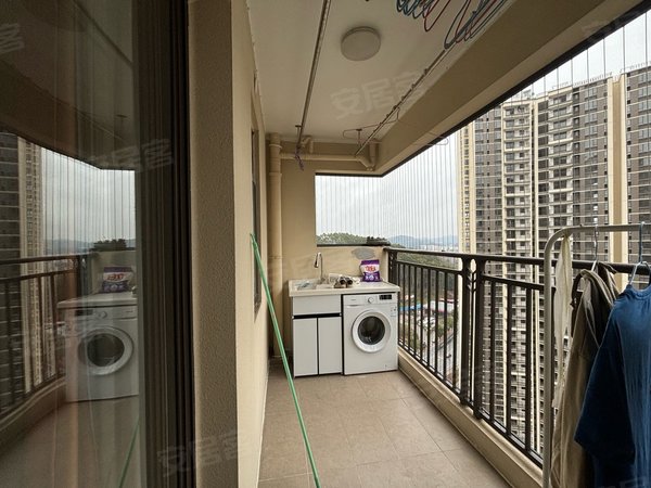 大学路租房,保利东湾花园 3室2厅2卫,浈江租房-韶关58安居客