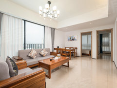 三亚天涯三亚湾万科大都会小区三室一厅家庭套房，酒店式管理，拎包入住，可做饭出租房源真实图片