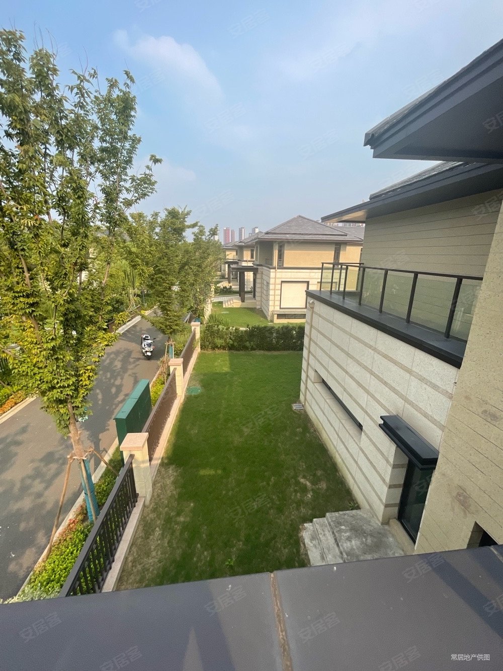 新出捡大漏西太湖独栋天安别墅双车位大院子采光随时可看房