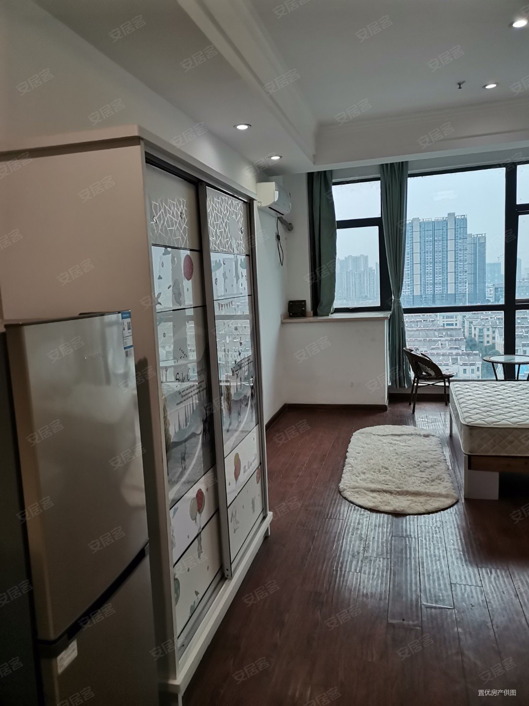 金鹏99城市广场(商住楼)1室1厅1卫48㎡南29.5万