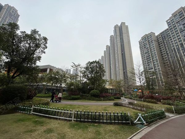 亚运城天峯 4室2厅2卫 配套齐全 精装修 南北通透,番禺租房-广州58