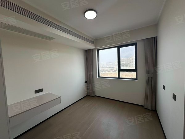 徐州云龙云龙周边万科翠湾中城万科翠湾中城 3800元电梯房 精装修 南北通透出租房源真实图片