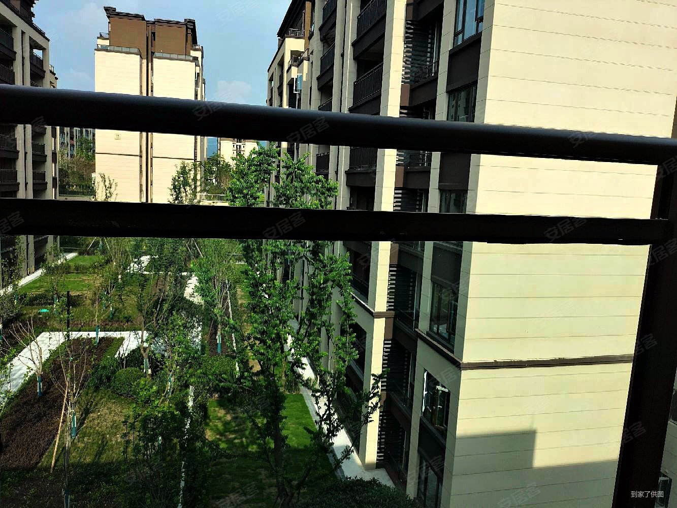 禹洲雍锦府(二期)2室2厅2卫143㎡南北150万