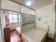 上海宝山泗塘精装一房可做两房使用 可办居住证 交通便利出租房源真实图片