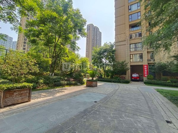 宜昌伍家岗五一广场山水华庭伍家岗山水华庭,金东方旁,仁和医院旁全新