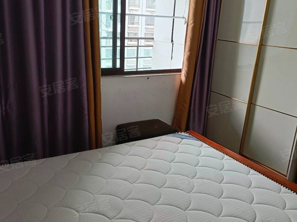 昆山玉山城西森林半岛自家房子不收中介费,另免一月房租森林半岛精装