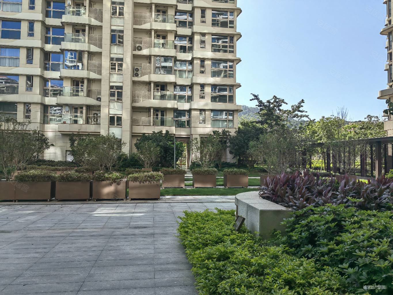 亏本出售中冶逸璟公馆毛坯三房朝南看山景近澳门价格可谈