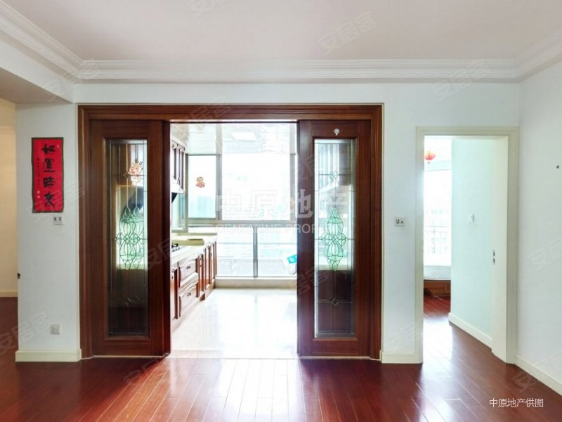 全南户型,电梯房,繁华地段,采光充足,现代风格,云和花园二手房,1250万