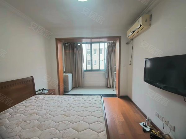 上海浦东世博滨江上南五村(1-61号)精修ins风大一房,7号线云台路地铁