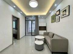 厦门海沧马青路新垵精装一室一厅 靠地铁 联系有健身房与公区 包物业宽带出租房源真实图片