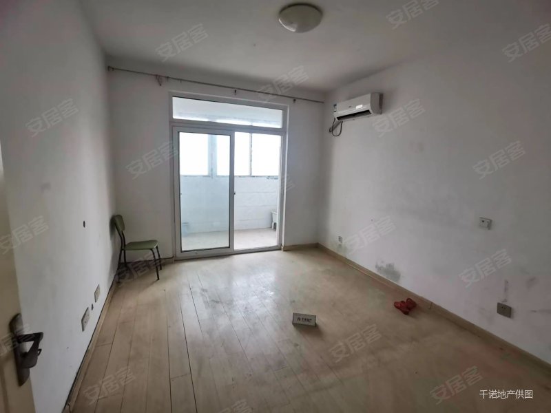 南北通透 购物方便 商品房 中间楼层 出行方便 小三房,西善花苑万福园