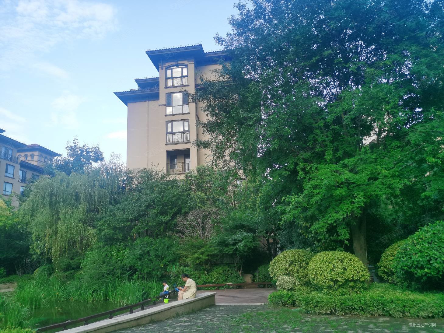 急售西航花园豪华复试四室两厅两卫产证在手满五随可看