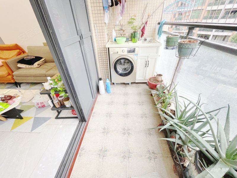 笋盘尚城雅苑80平40万3室2厅1卫