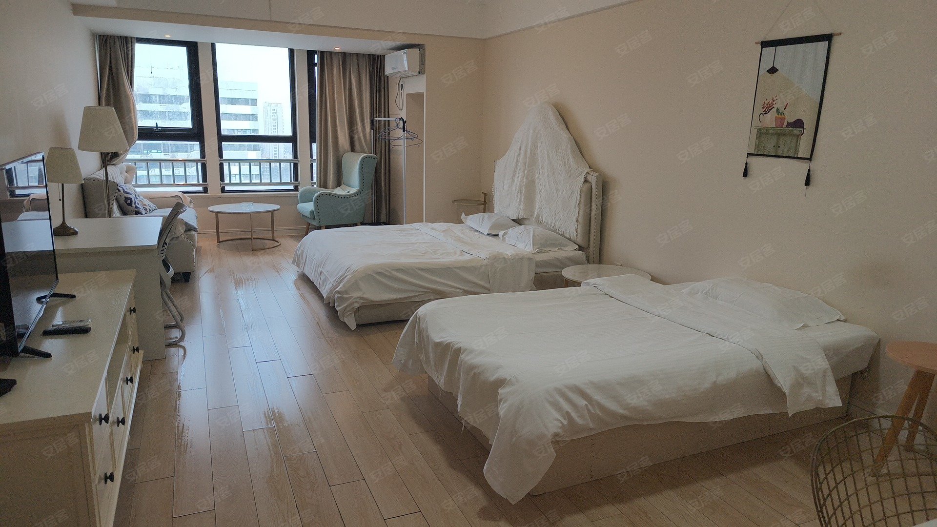 融创公馆b区套一精装修拎包入住可短租间