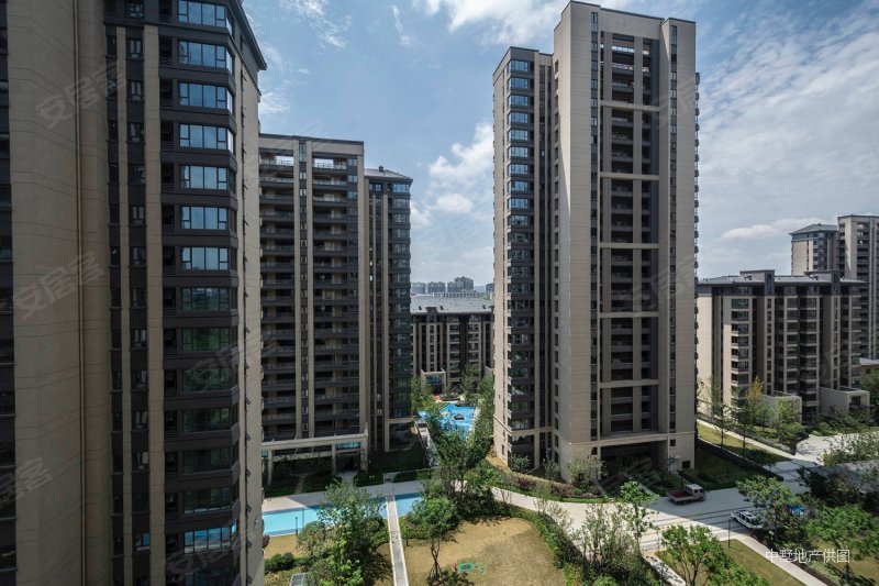 新力弘阳湖语时光张衡路3室1厅1卫941平方米