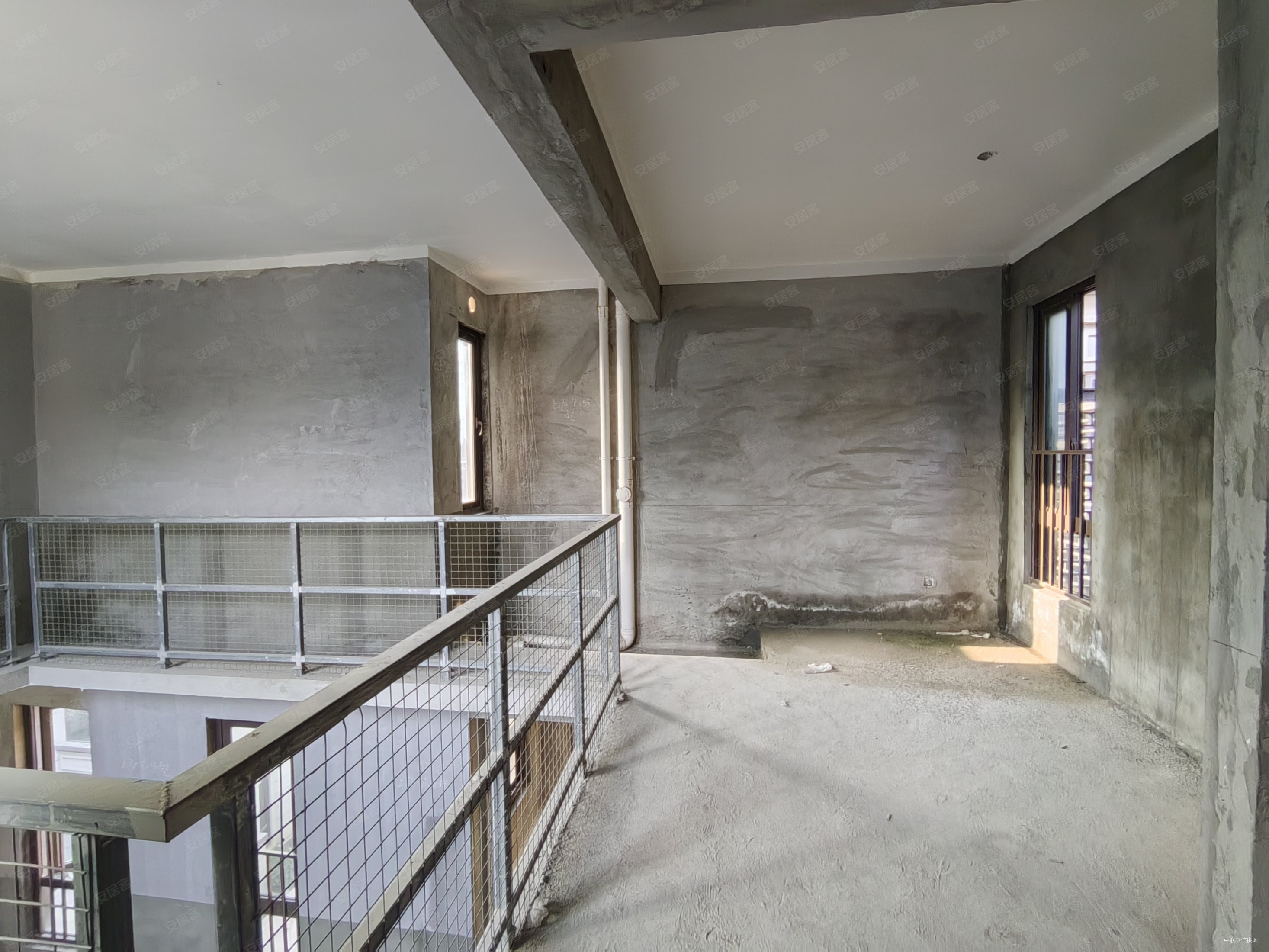 阳光城花满墅别墅临地铁南北通透带3个车位