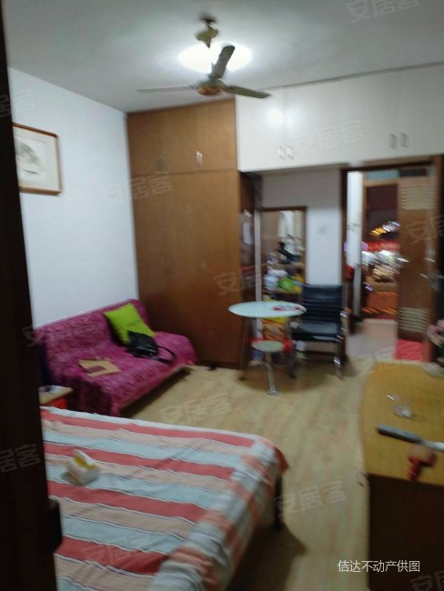 西园新村,3楼,1室1厅,满五