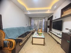 达州大竹北城新区名豪国际，物流园白塔水街对面，电梯两房3个空调出租房源真实图片