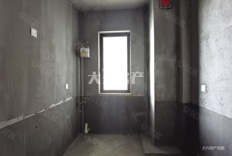 建发央著3室2厅2卫110.33㎡南北193万