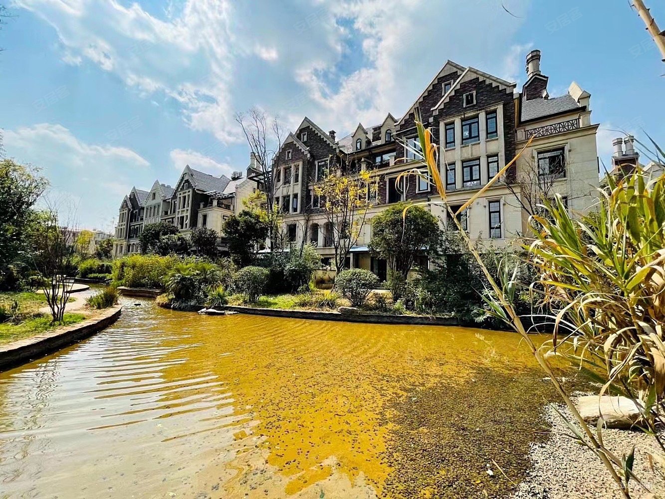 俊发九夏云水别墅