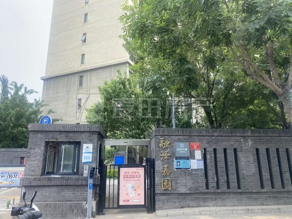 北京昌平龙域融泽嘉园12号院包物业取暖 南北通透 3室2厅  融泽嘉园12