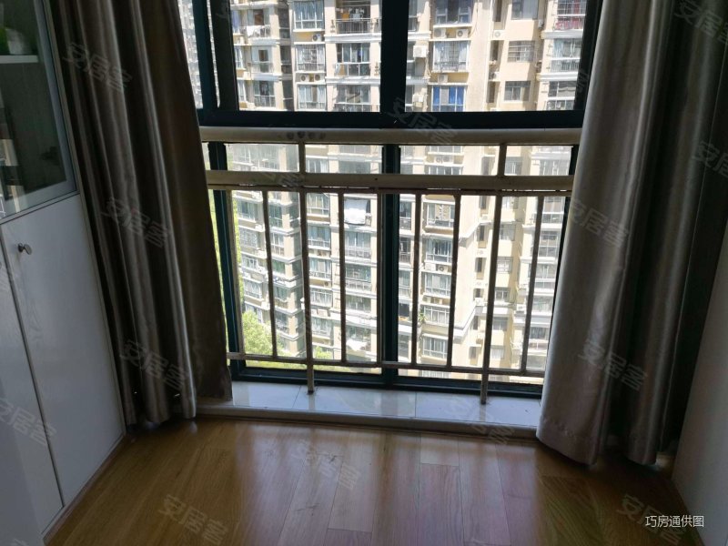 南昌房产网>南昌二手房>红谷滩二手房>翠苑路二手房>滨江豪园>800_600