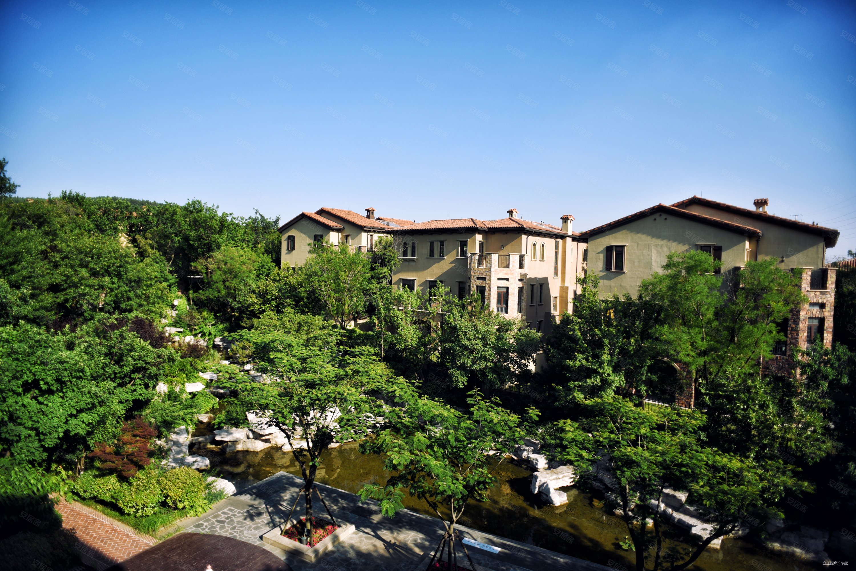 房东急售卡纳圣菲上叠带阳光层现房别墅9000平