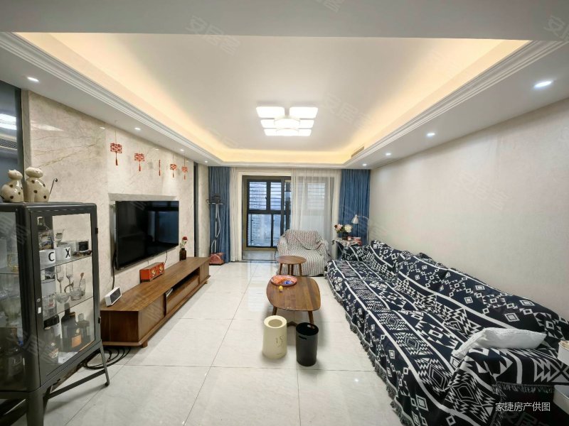 海尚壹品,满五不 ,装修保养好,楼层高 采光无遮