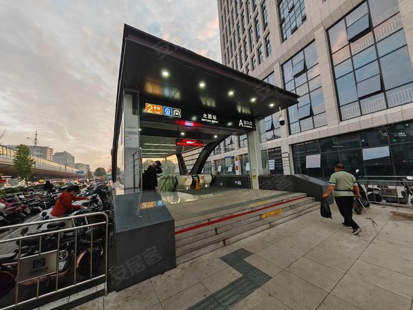 济南天桥北园立交明湖澜庭二区山大二院 北园大街 大明湖 地铁口 公交