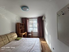 昌乐昌乐城区美联广场一 中北邻 一楼带院 精装很干净 家具家电齐全带车位拎包入住出租房源真实图片