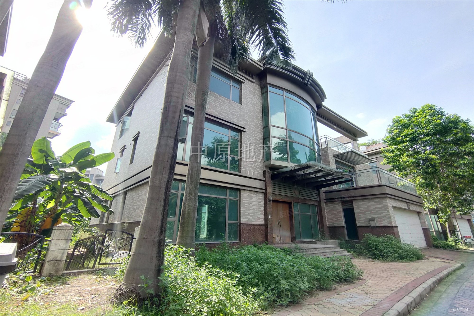 珊瑚湾畔(别墅)6室2厅5卫530㎡南北6888万