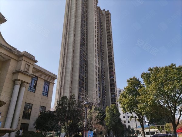 昆山花桥花桥新城富隆花园居住区富隆花园整套出租,靠近地铁,出租